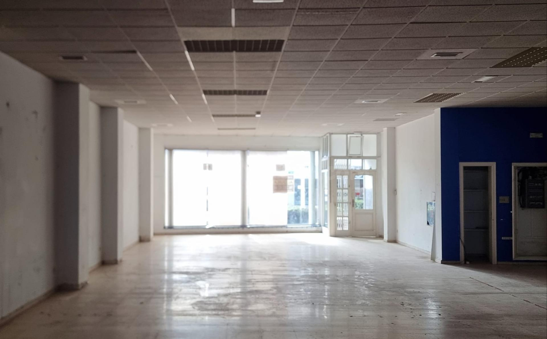 LOCAL COMERCIAL DE 600 m2 EN TAVERNES DE LA VALLDIGNA