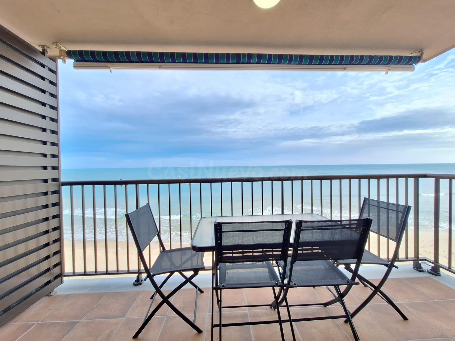 CUL016 - APARTAMENTO PRIMERA LINEA EN CALLE L'ALGUER DE 75M2 DE PALMERES SUECA