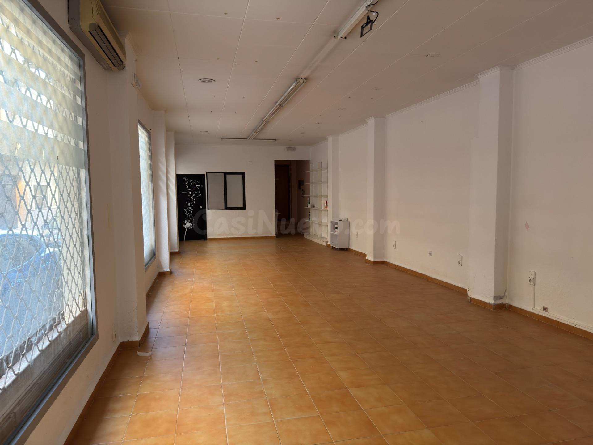 ALG127 - LOCAL COMERCIAL EN CALLE DOMENECH GAMIETA DE ALGEMESI