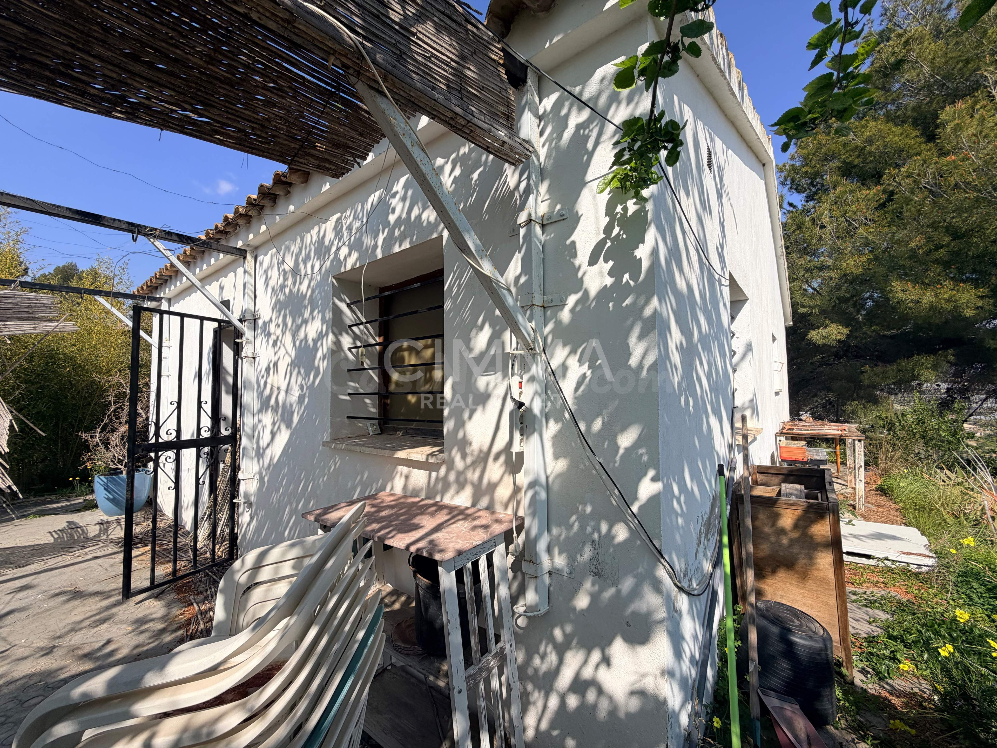 Encantadora casa de campo en La Nucía, Perfecta para reformar