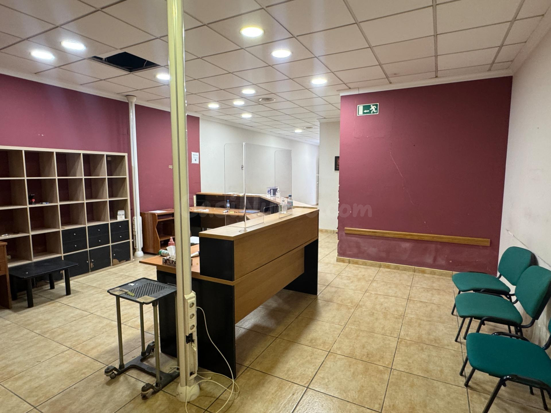 ALG106 - LOCAL COMERCIAL DE 236M2 EN CALLE ARBRES