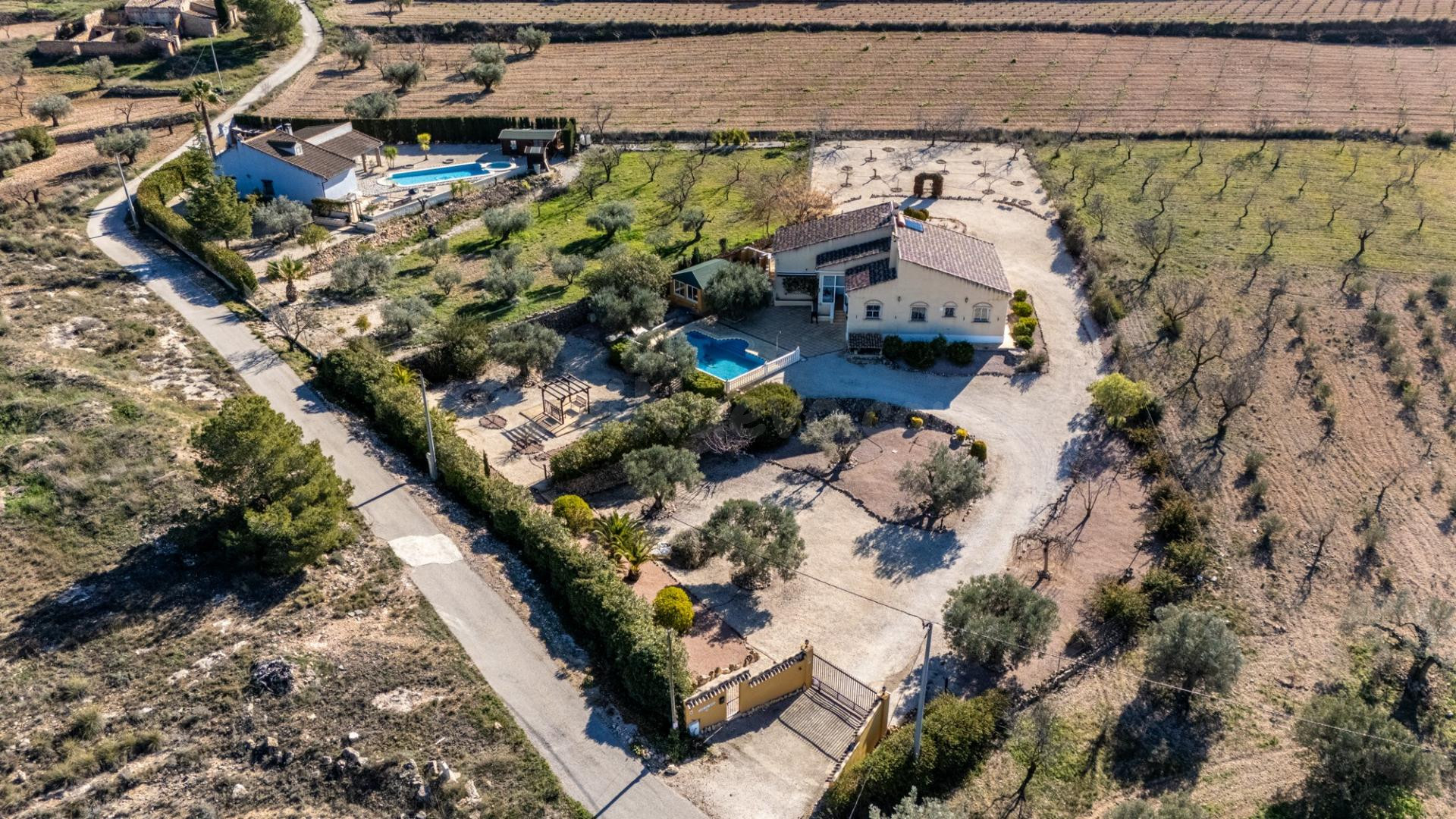 Casa de Pueblo 3 habitaciones 222m² en venta - Jumilla