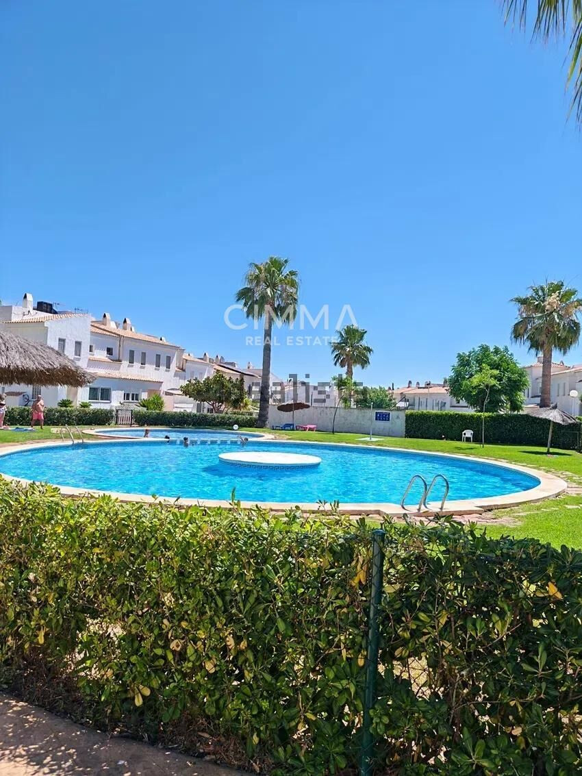 Chalet adosado en venta en Calle Serra del Cabeçó d'Or, 27