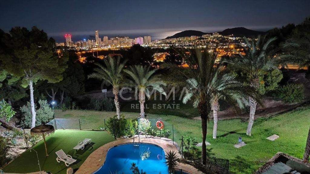 Chalet adosado en Golf Bahía