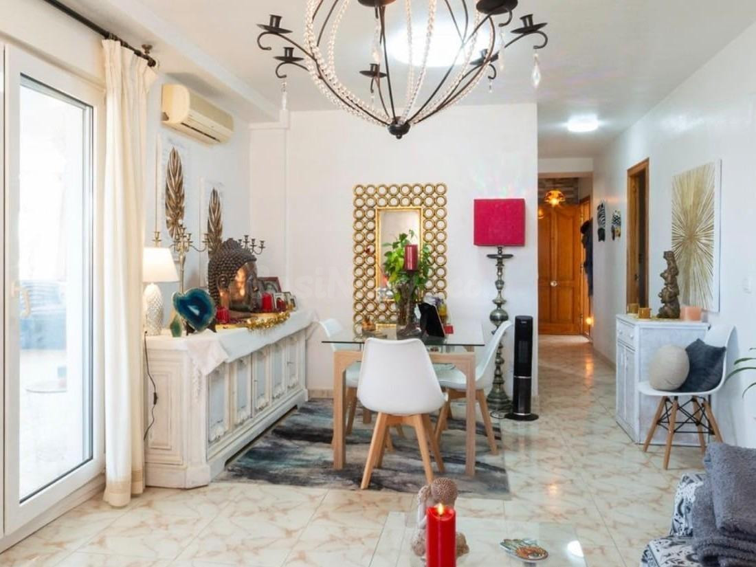 TAV121 - APARTAMENTO DE 138M2 EN EDIFICIO LAGO AZUL VII DE TAVERNES - VISTAS AL MAR