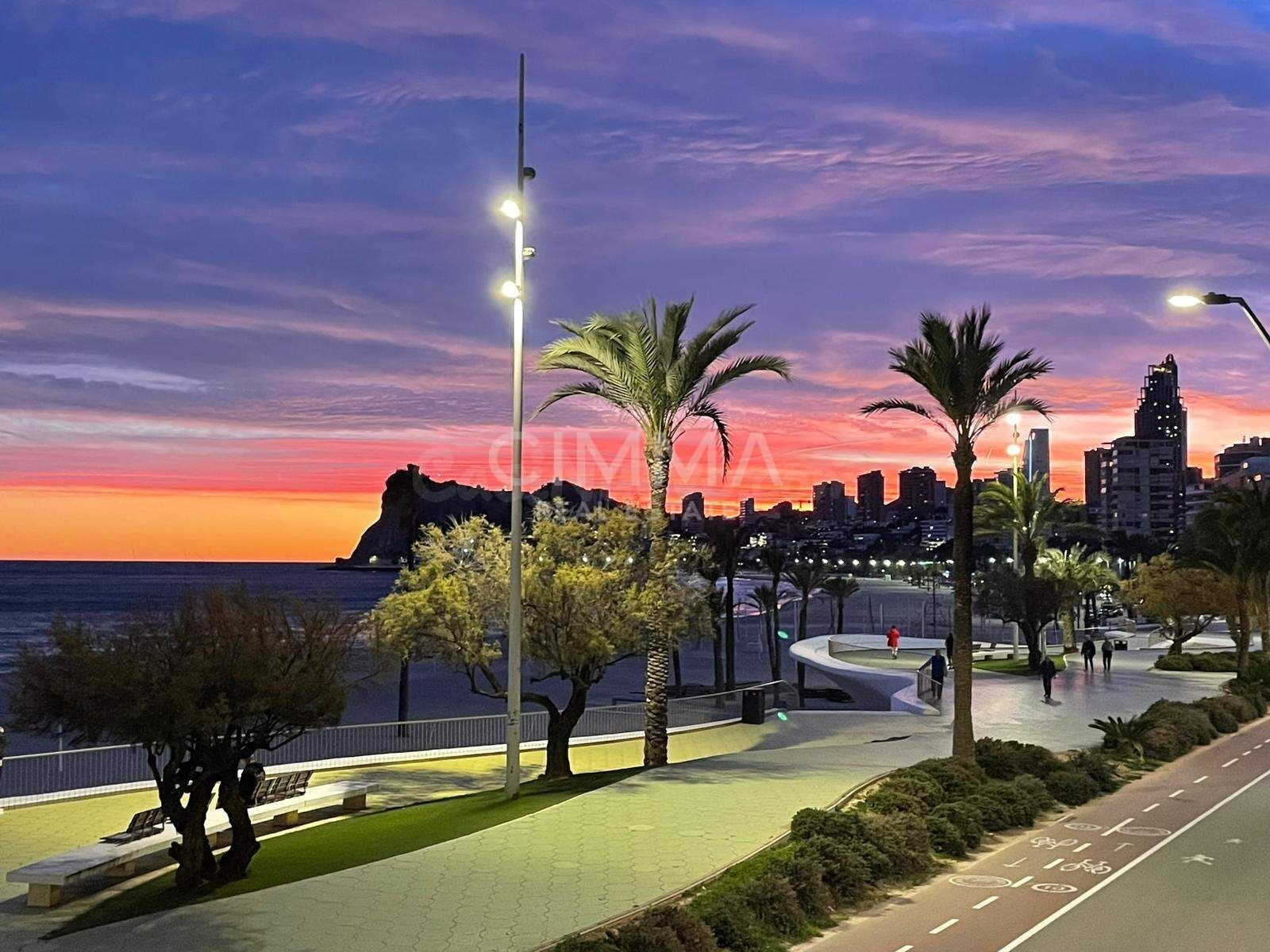 Maravilloso apartamento con vistas al mar en Benidorm Poniente