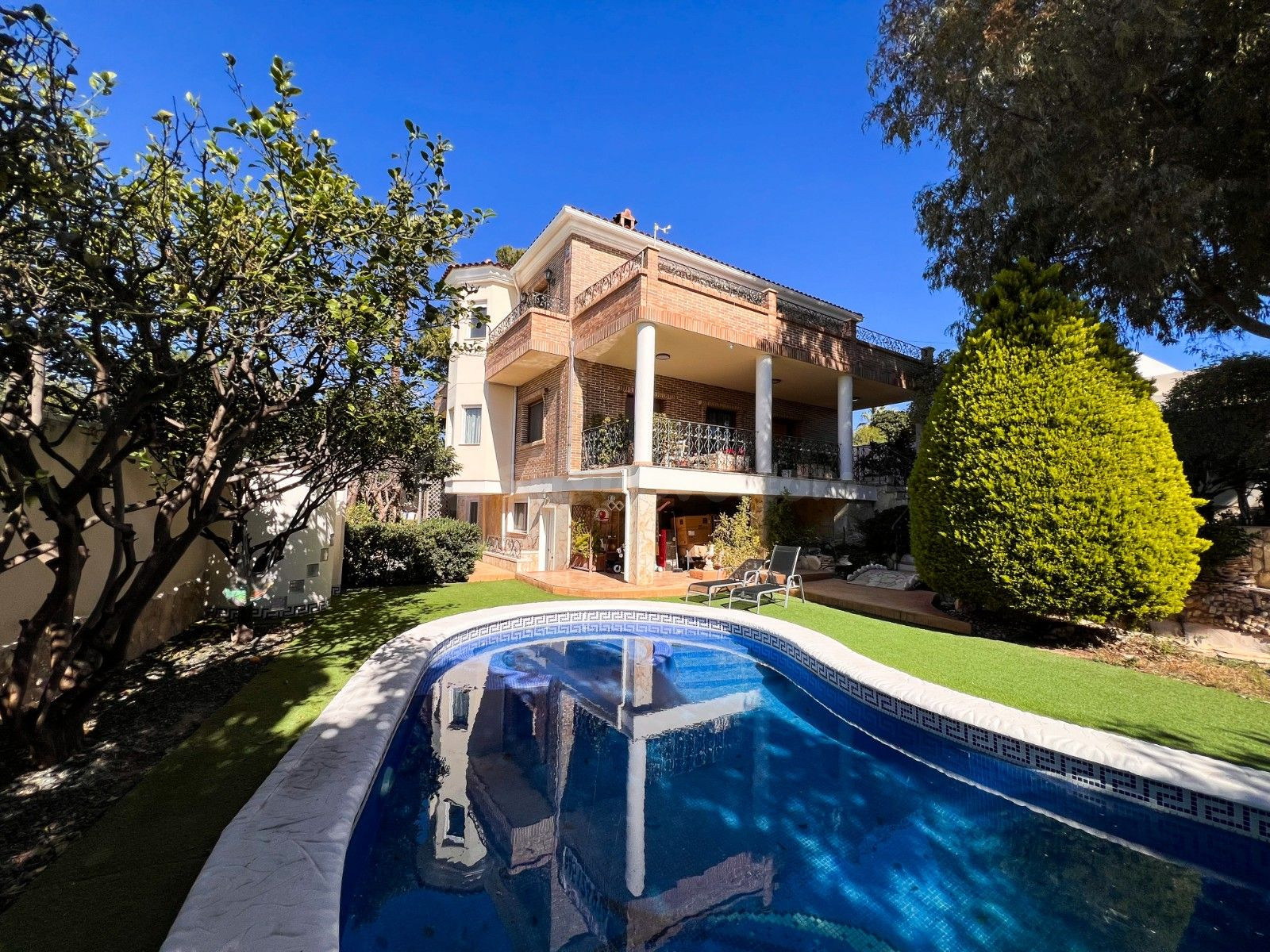 Villa de Lujo 5 habitaciones 300m² en venta - Centro de la Ciudad Quesada