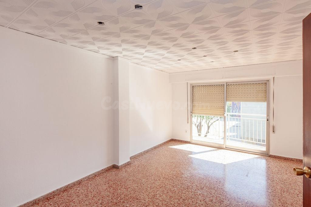 Piso en barrio Corea de Gandia - foto 2