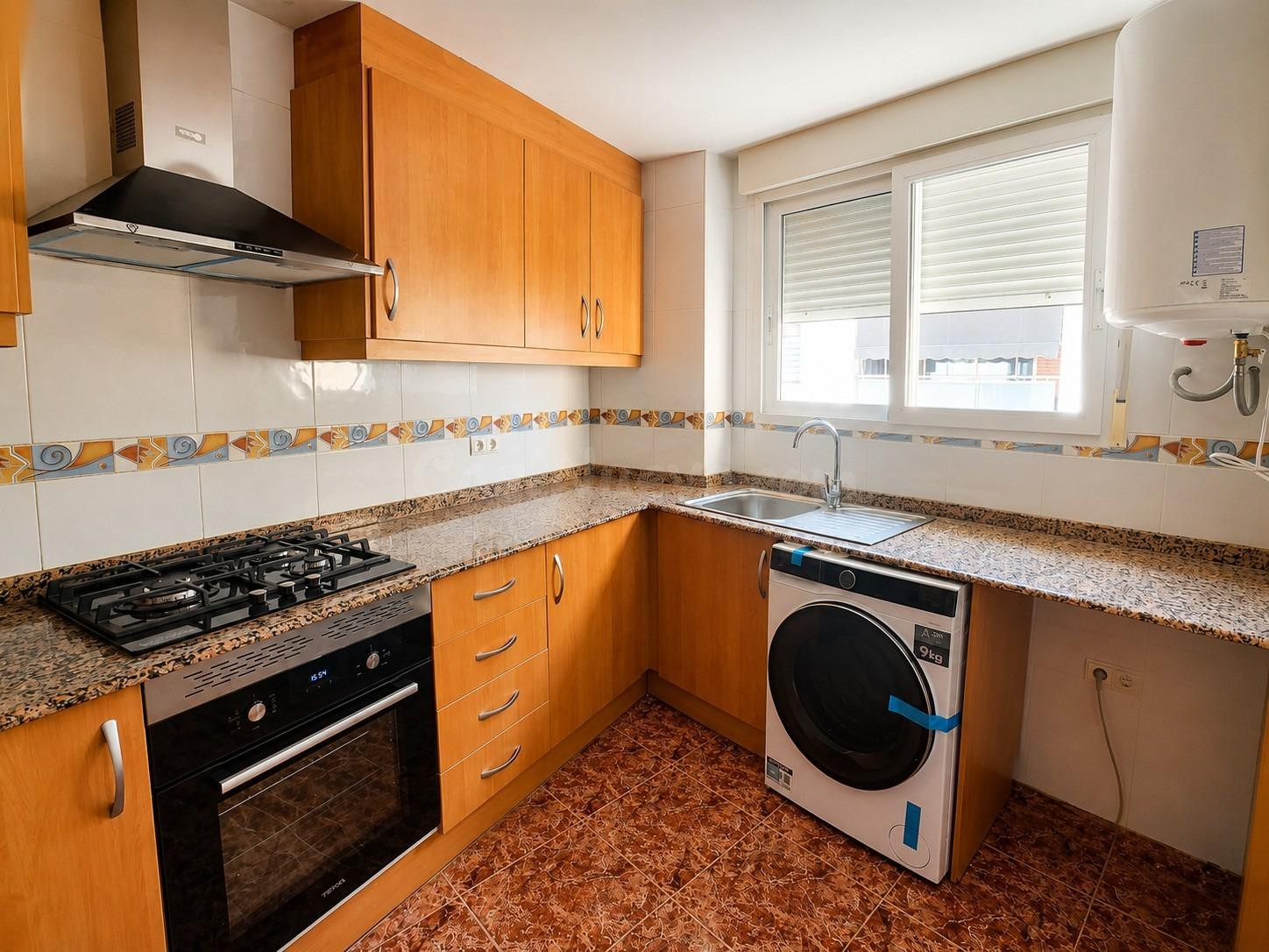 Piso con trastero en venta en Calle Francesc Ferrer Pastor. - foto 5