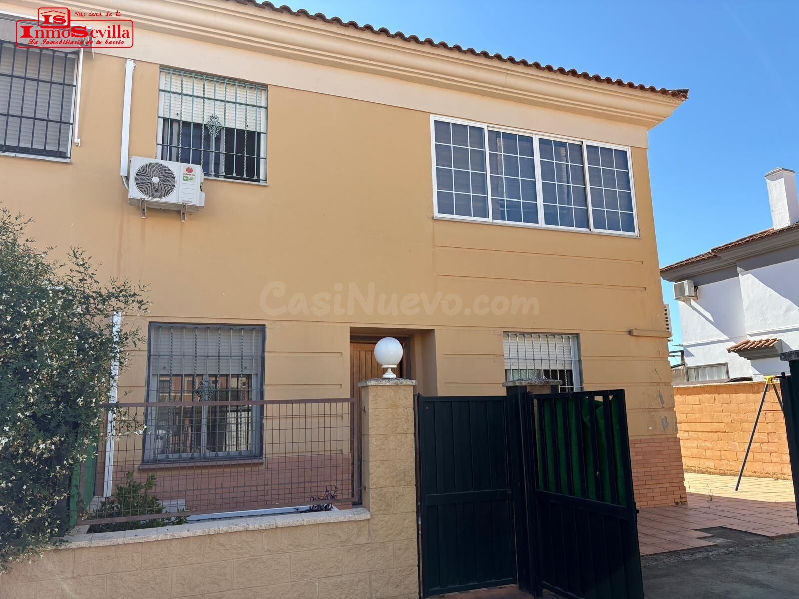 CASA PAREADA EN BORMUJOS