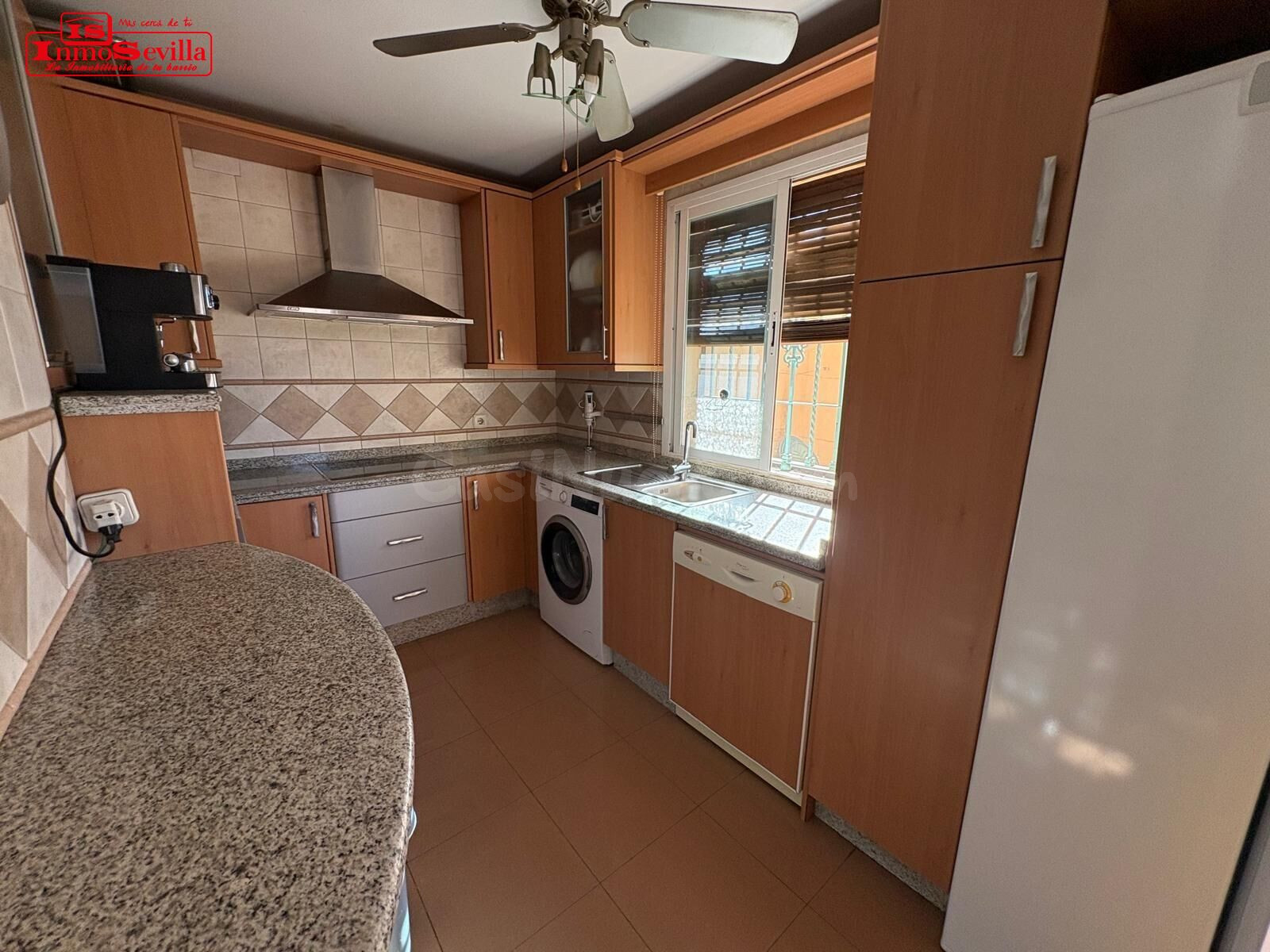 CASA PAREADA EN BORMUJOS - foto 3