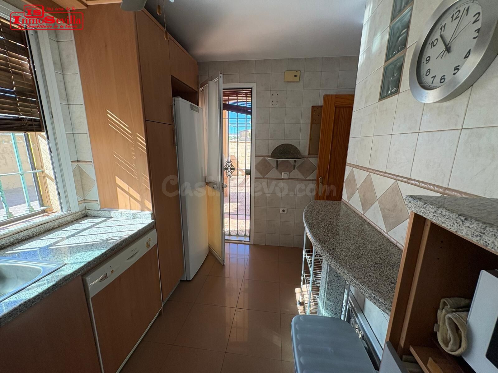 CASA PAREADA EN BORMUJOS - foto 5