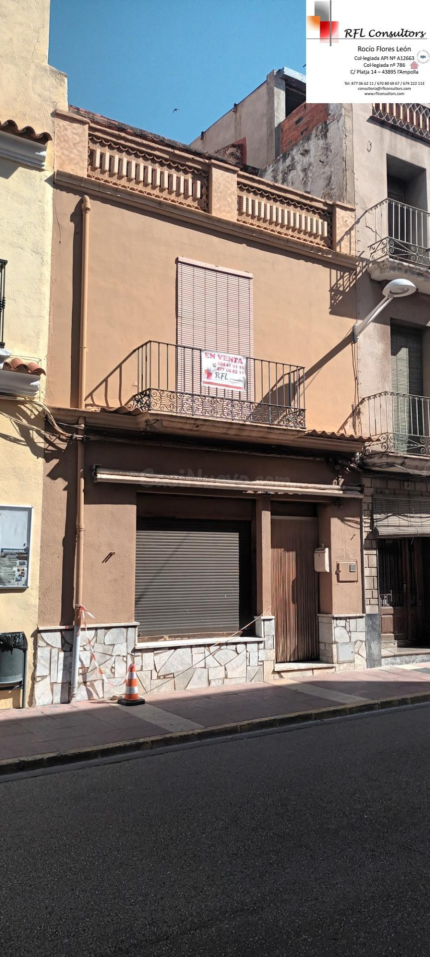 Amplia Casa en el Corazón de Torreblanca - Oportunidad para Reformar