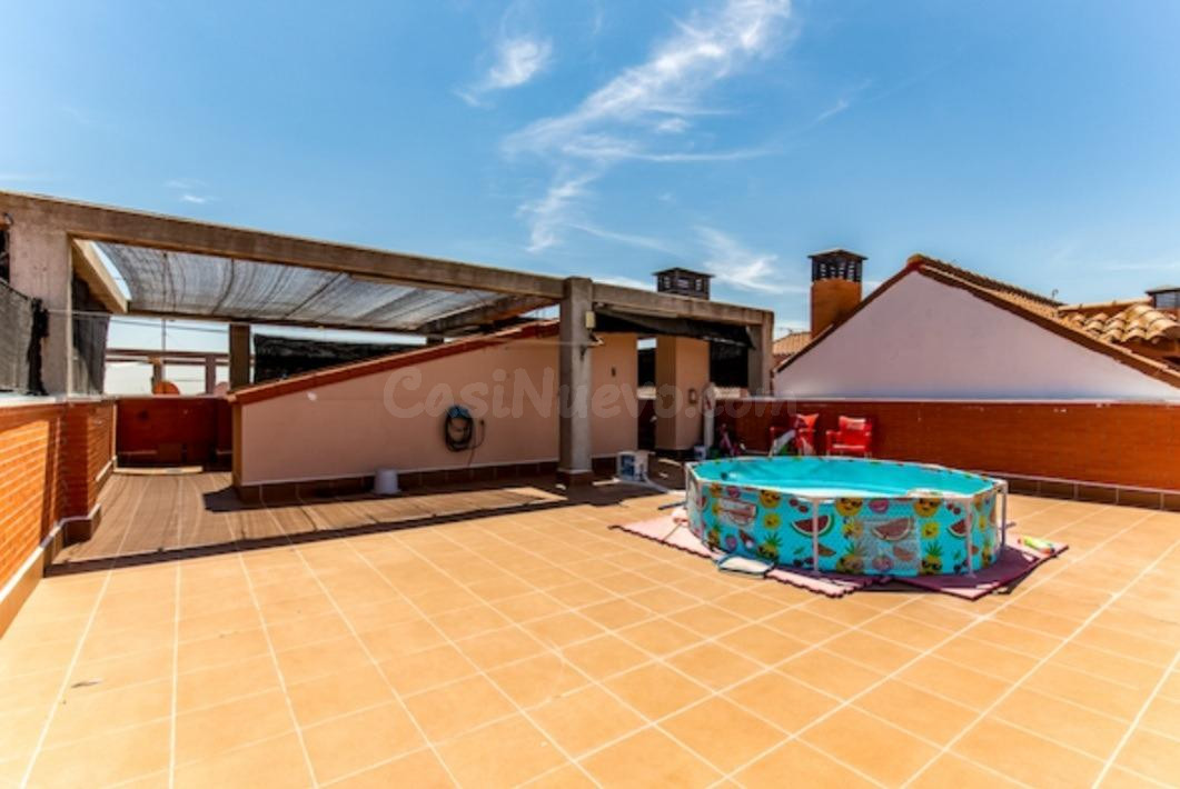 AOC VENDE ÁTICO DÚPLEX,3 habitaciones,2 BAÑOS,GARAJE Y SOLAR