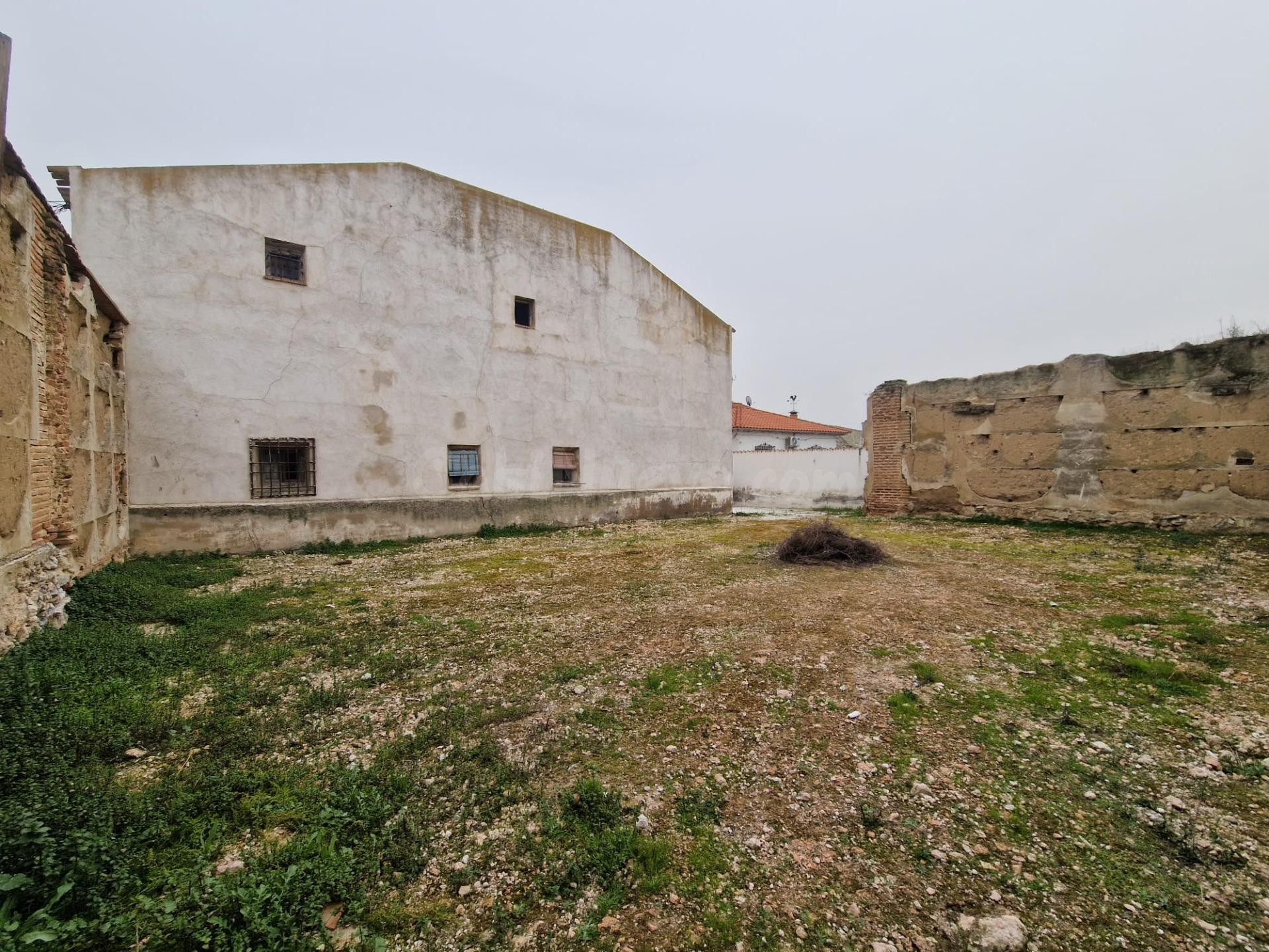 AOC CONSULTORA, VENDE CASA DE PUEBLO CON MUCHISIMO POTENCIAL - foto 4