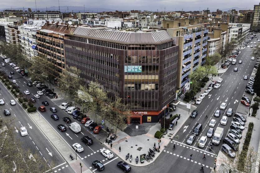 LOCAL EN CALLE ORENSE