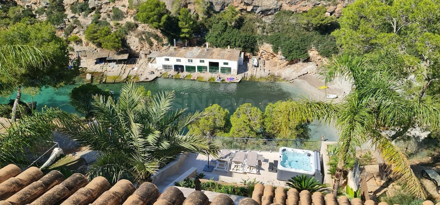 Tu refugio frente al mar en Cala Pi: vistas 180°, jacuzzi y licencia ETV