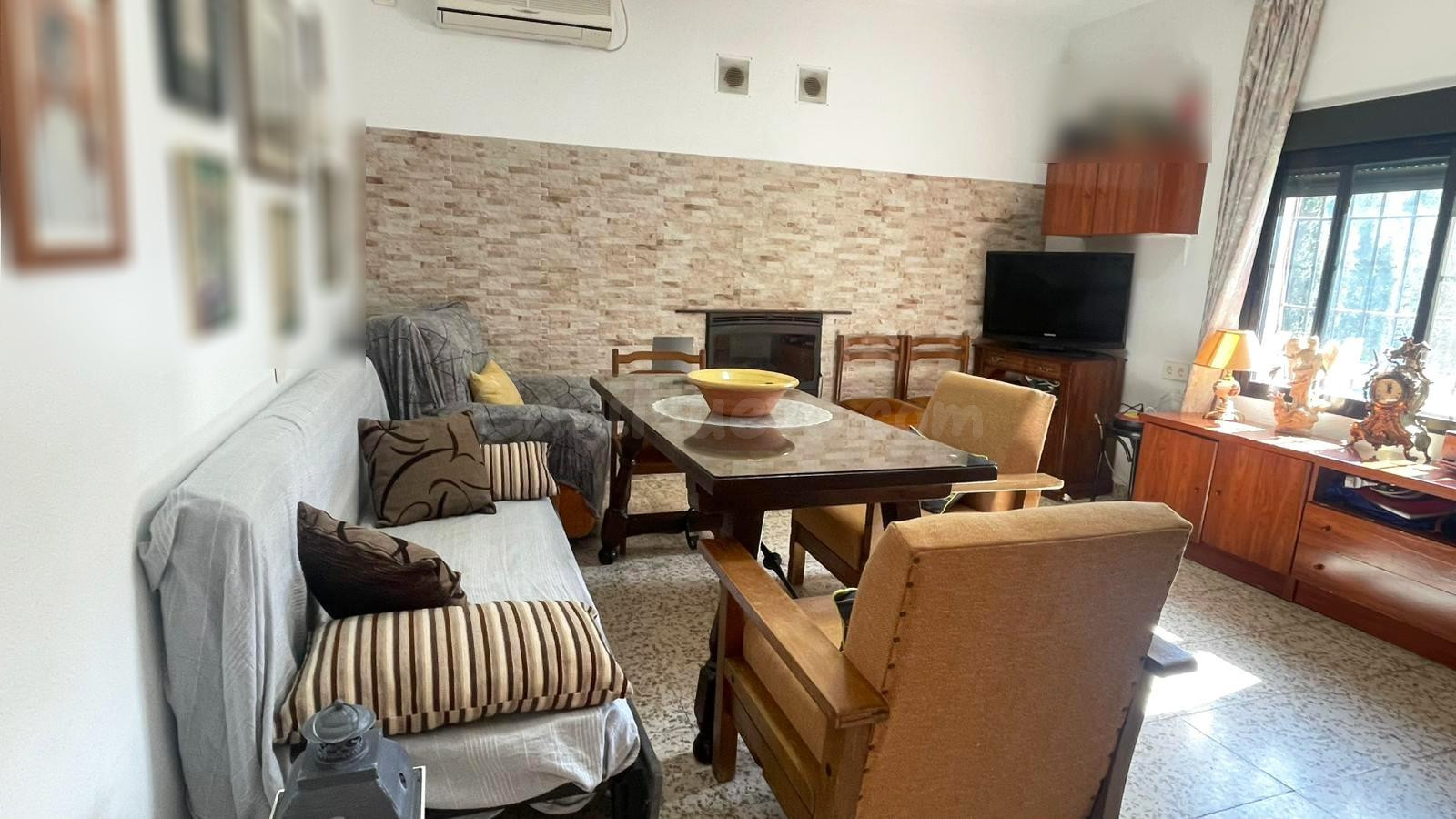 ¡¡ CASA CON TERRENO Y PISCINA EN VILLAHARTA!!