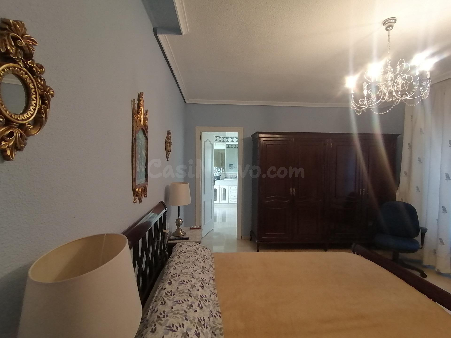 IMPRESIONANTE VIVIENDA EXTERIOR EN PLENA PLAZA DE COSTASOL