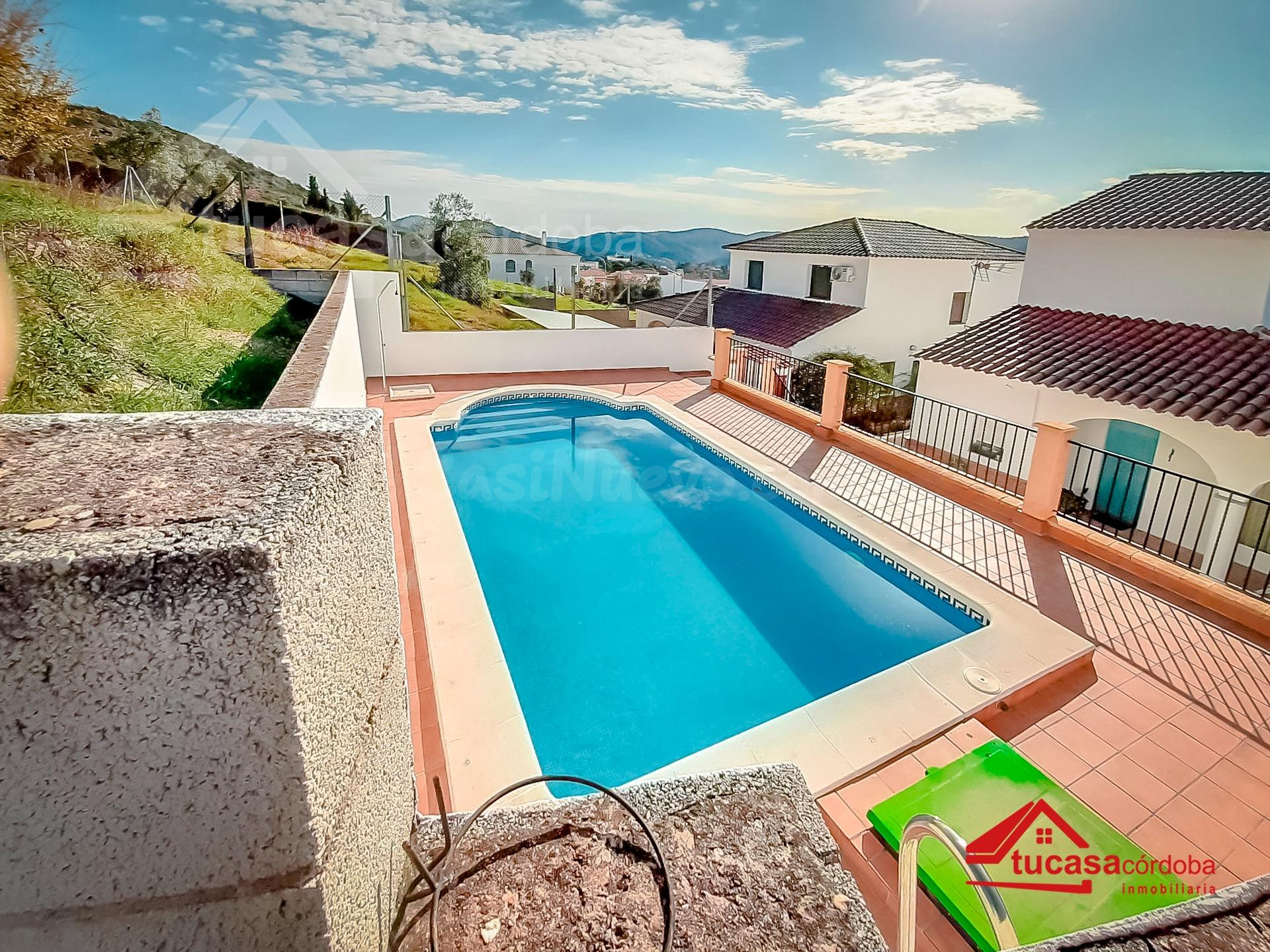 Chalet Urbano con Terreno en Villaharta – Espacio, Comodidad y Naturaleza