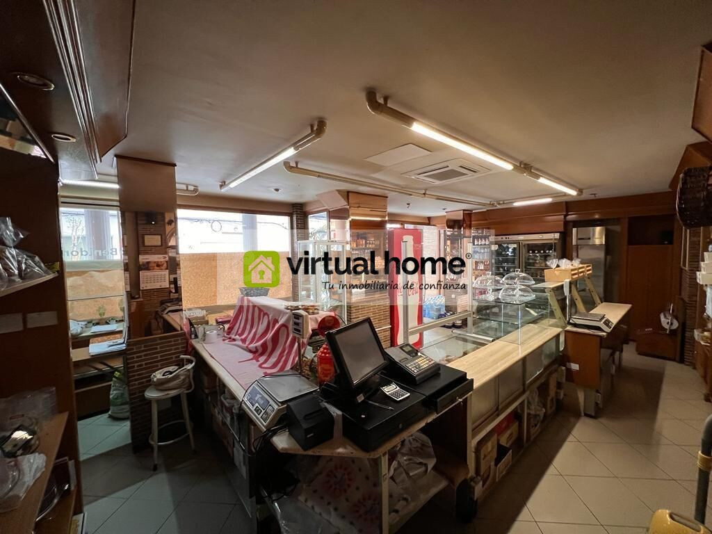 Local comercial 165m² en venta - Poniente