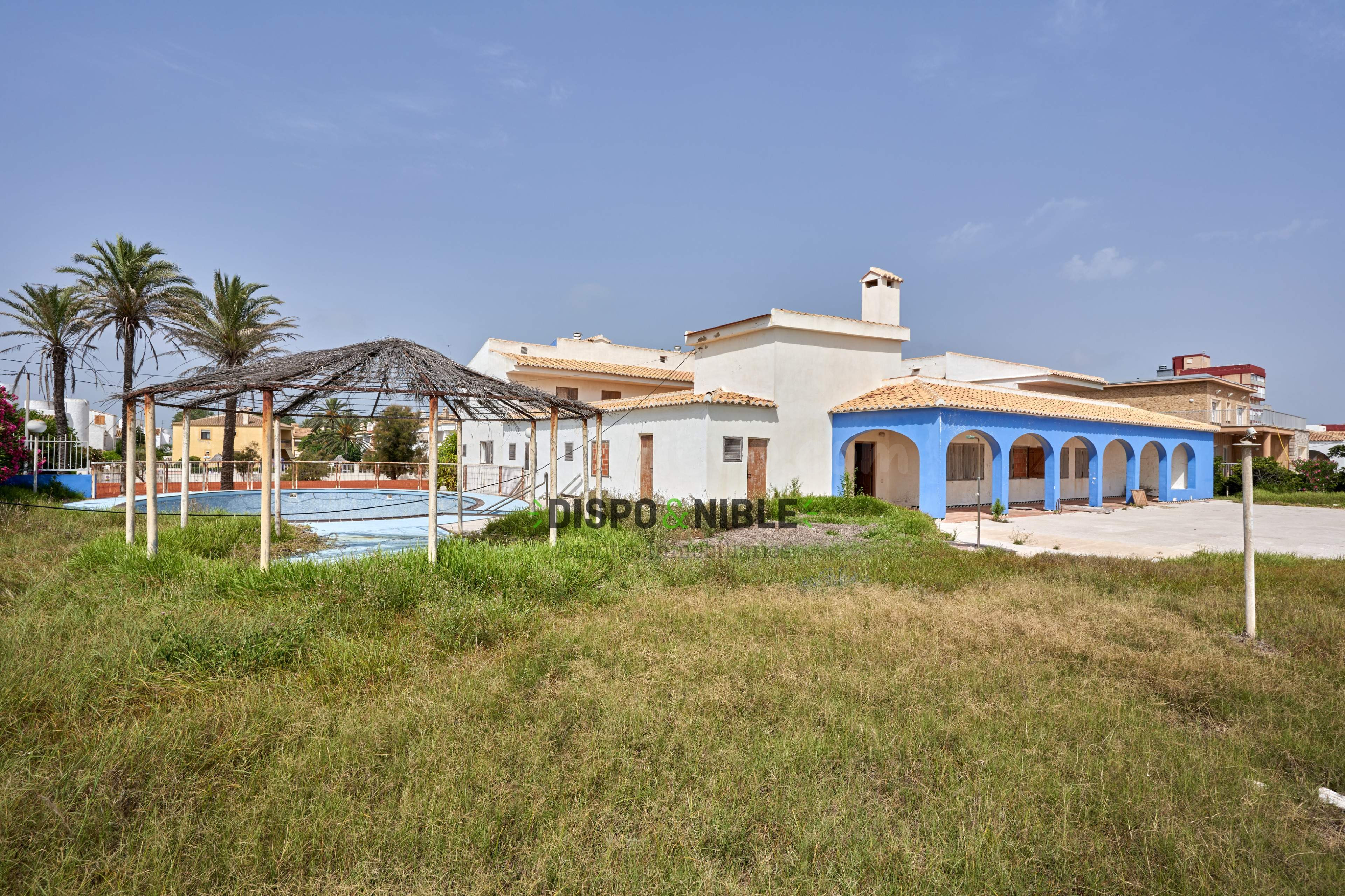 Chalet 10 habitaciones 2192m² en venta - El Perellonet