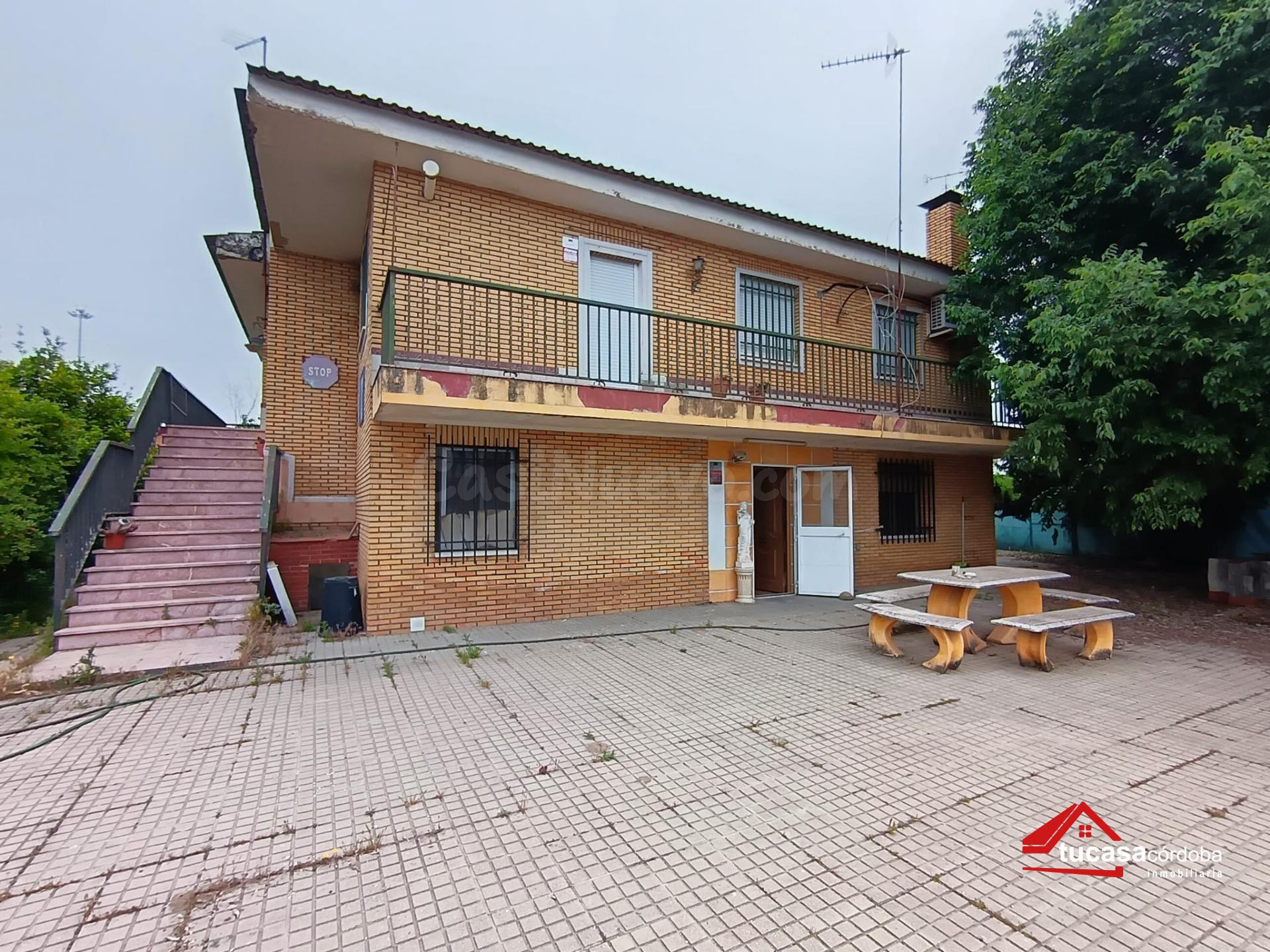 ✨ Parcela con vivienda de dos plantas independientes en Carretera del Aeropuerto. NO HIPOTECABLE ✨