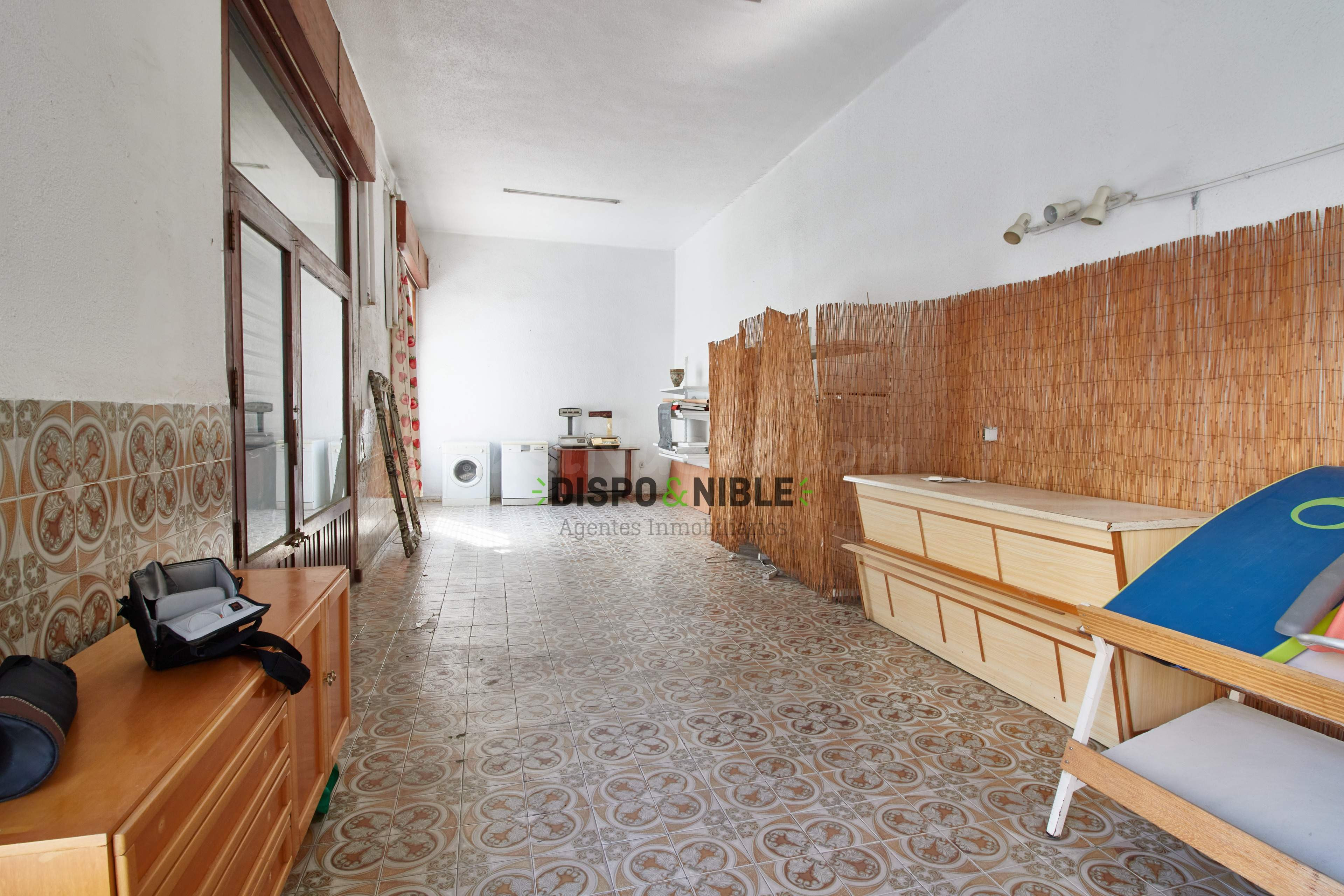 ESPECTACULAR LOCAL COMERCIAL EN BENETUSSER