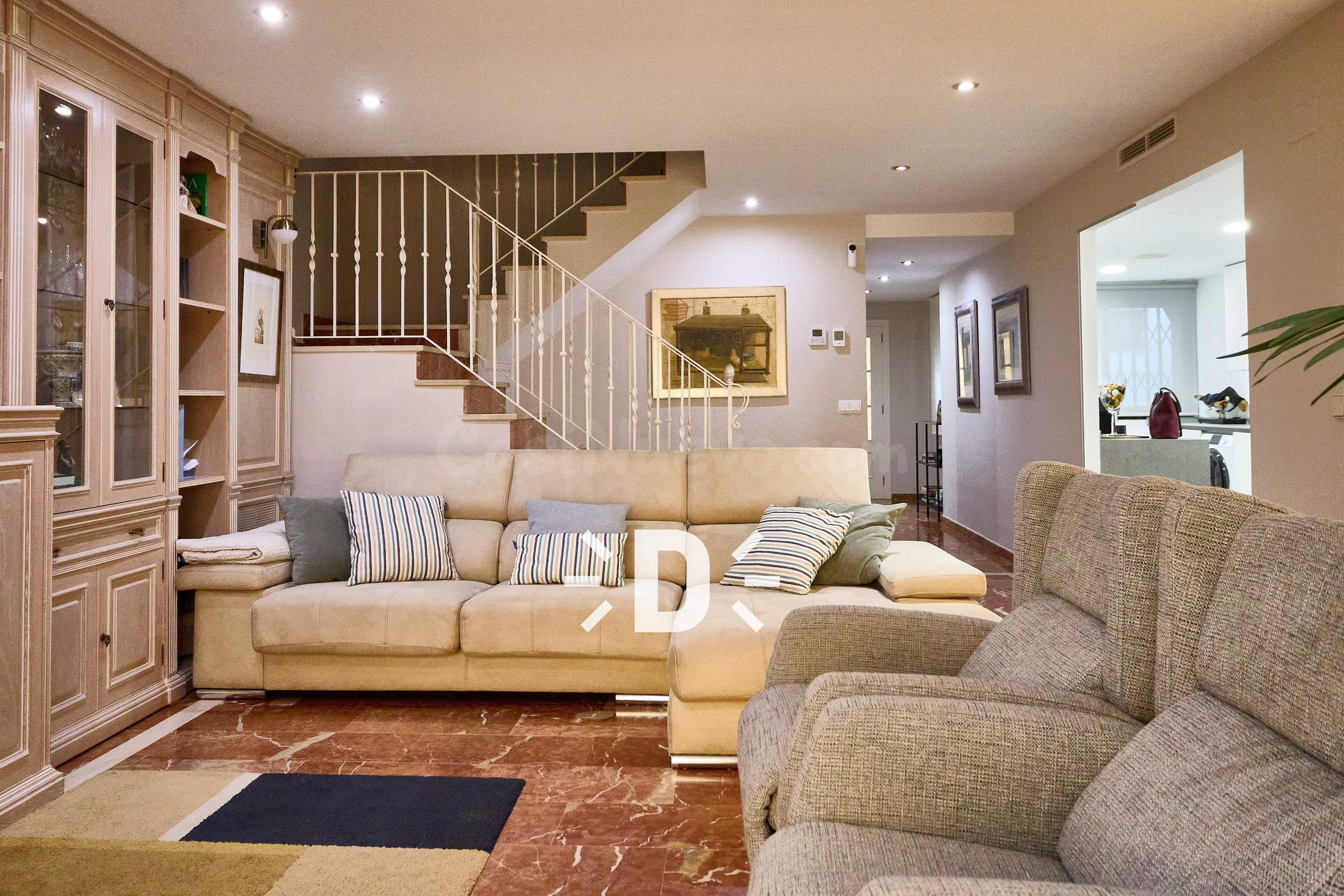 ATICO DUPLEX PRECIOSO EN VENTA EN BENETUSSER
