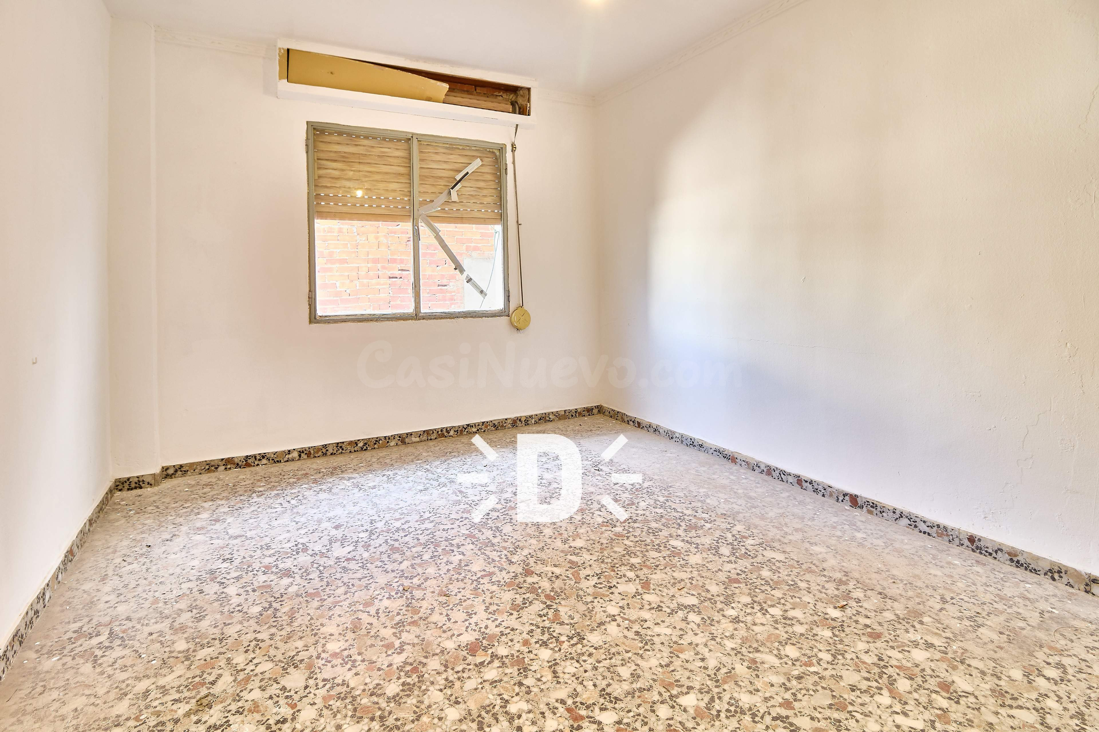 SE VENDE VIVIENDA EN LA POBLA LLARGA