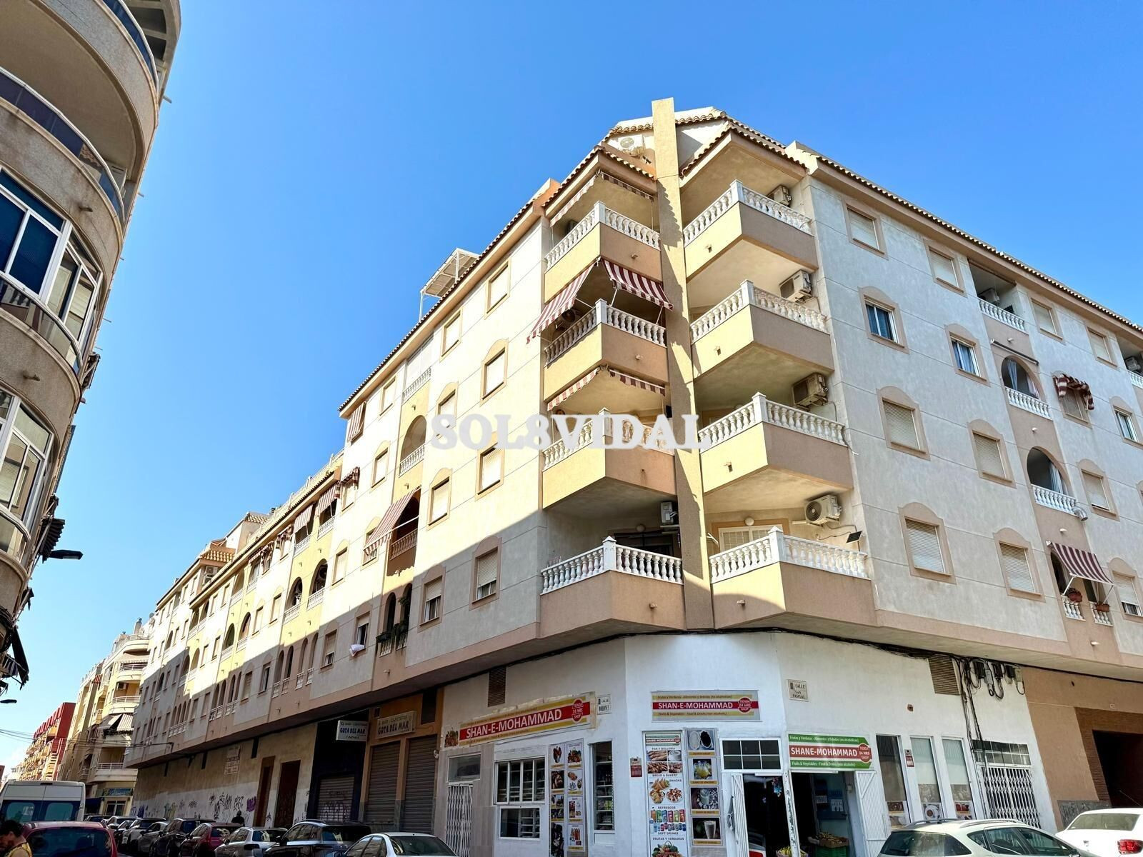 El local MÁS GRANDE del centro de Torrevieja
