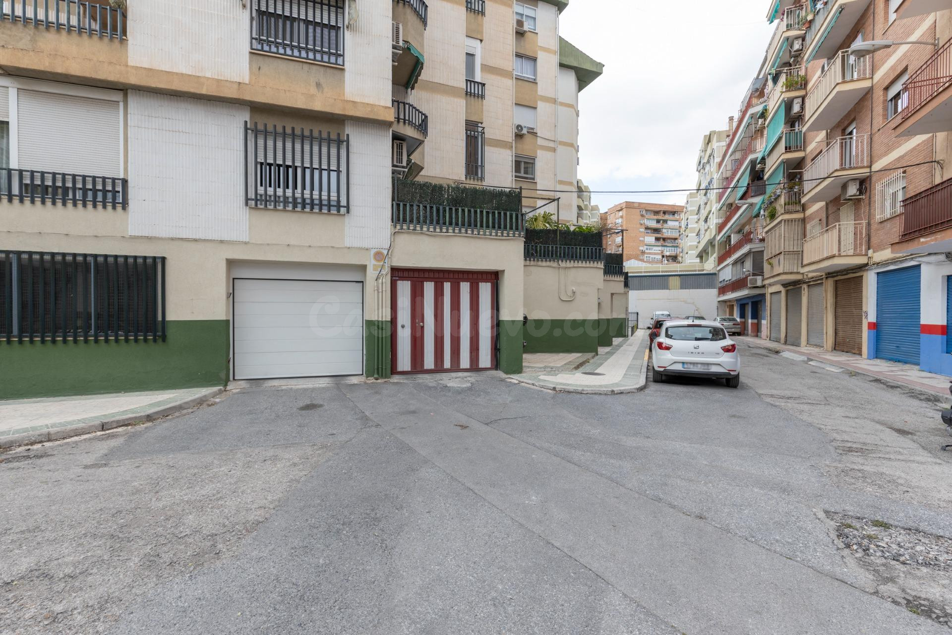 Garaje 32m² en venta - Recogidas