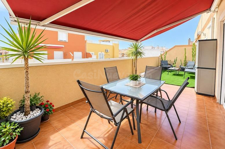 ATICO con 30m2 de terraza. 400m. de la playa. Licencia turística. Céntrico.