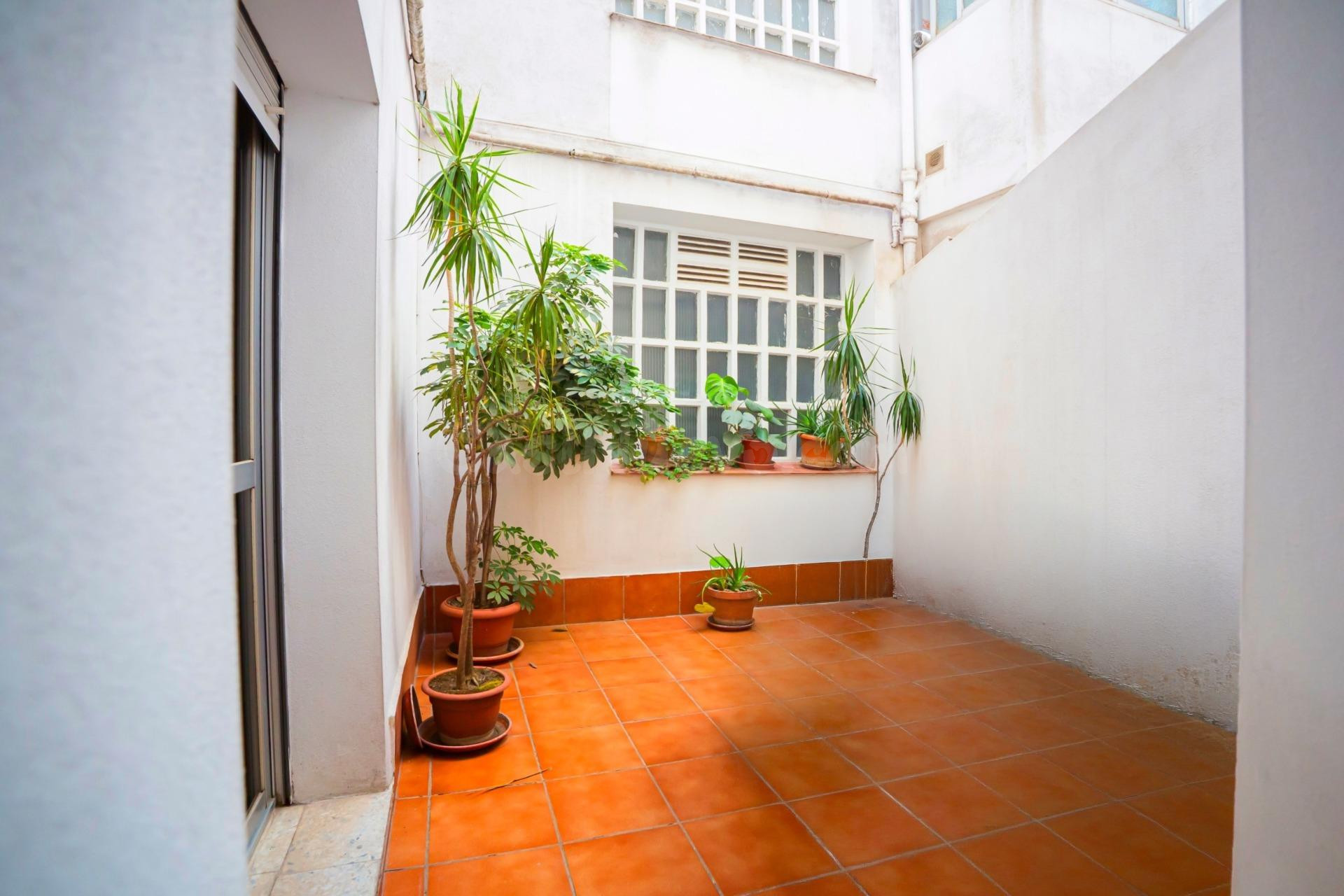 Amplio Piso en Colonia de la Paz, Córdoba - Ideal para Familias