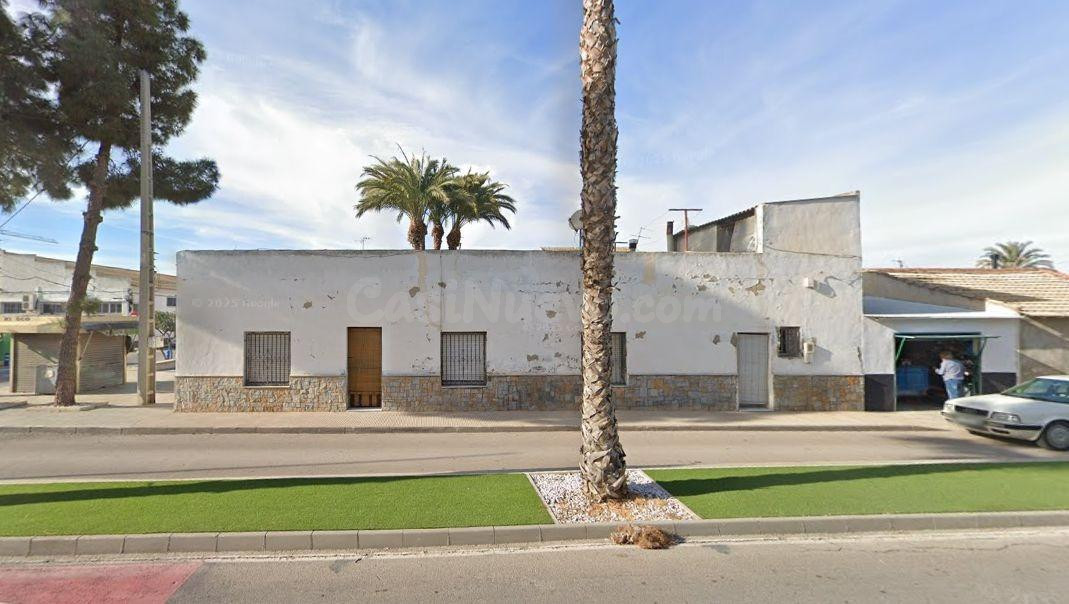 VIVIENDA DE BANCO EN BENEJÚZAR -  Oportunidad Exclusiva para Inversores