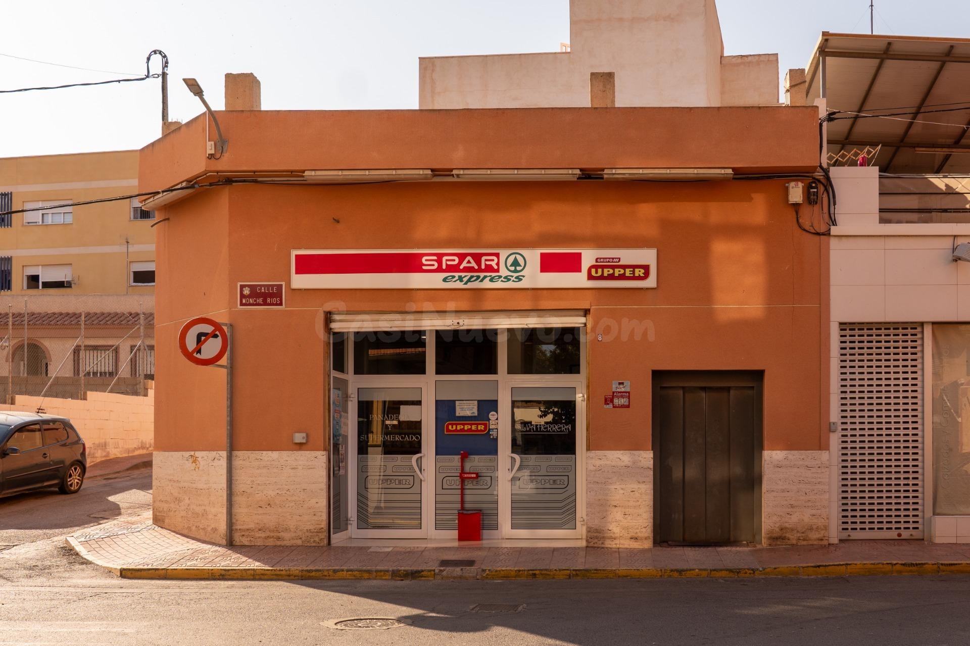 Local comercial en venta Mazarrón