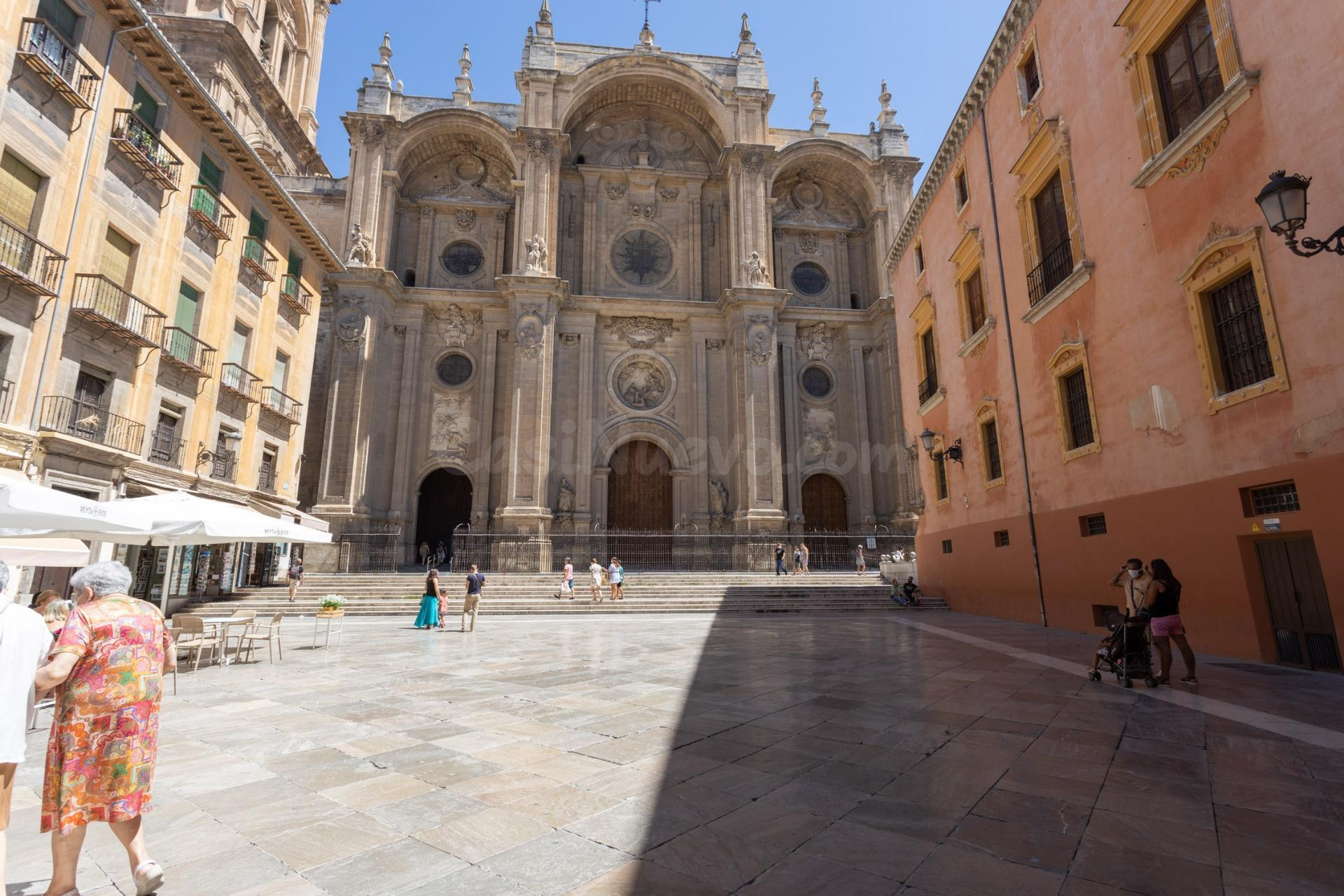 Piso con licencia turística en pleno centro de Granada