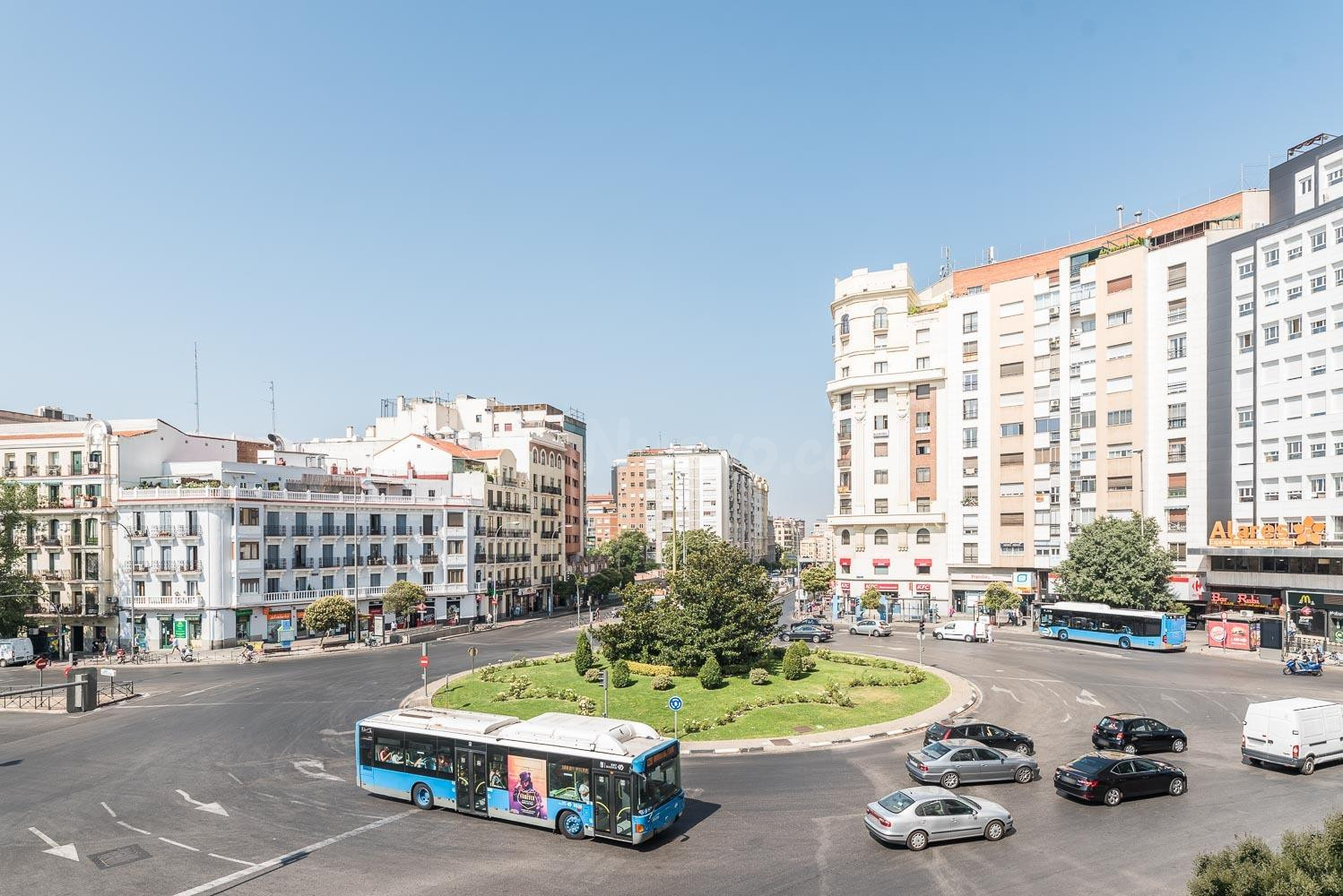 Local comercial 182m² en venta - Cuatro Caminos