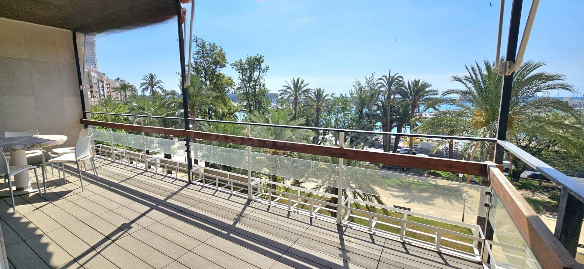️ Exclusiva vivienda con vistas al mar — Alicante
