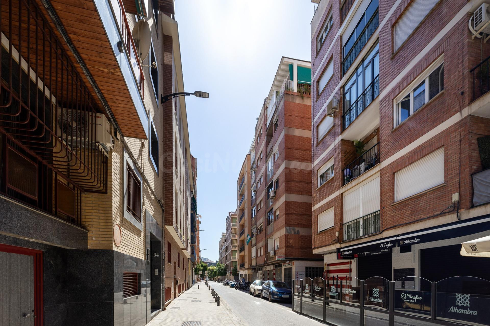 Piso Junto Calle Alhamar