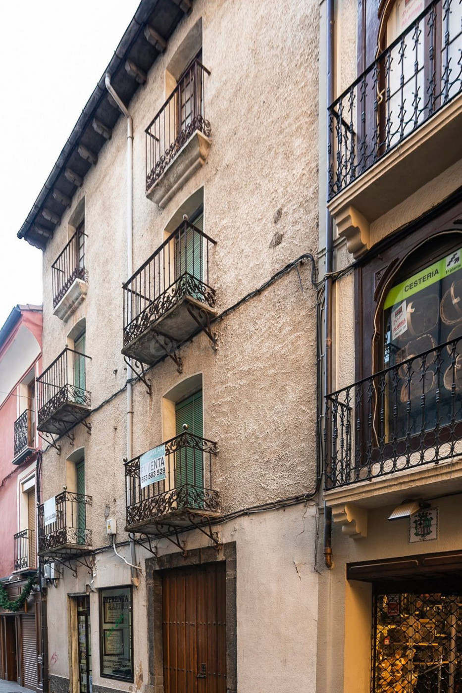 Edificio 1700m² en venta - Centro