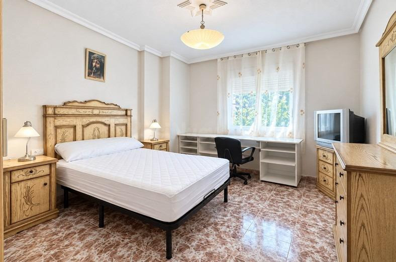 PISO DE 3 DORMITORIOS JUNTO A ORIHUELA