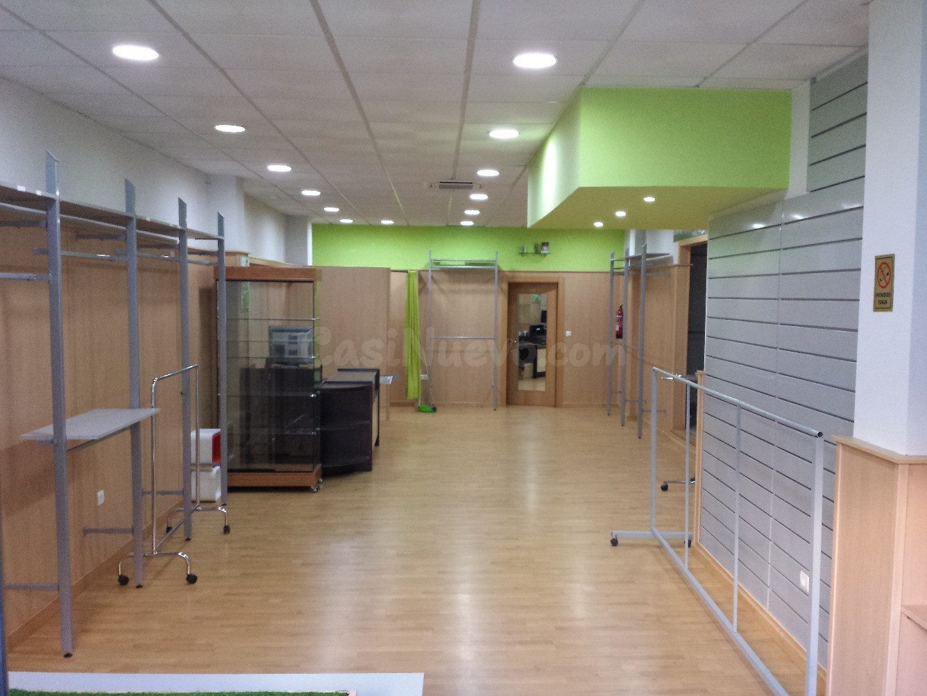 Local Comercial con Escaparate en Zona Estratégica