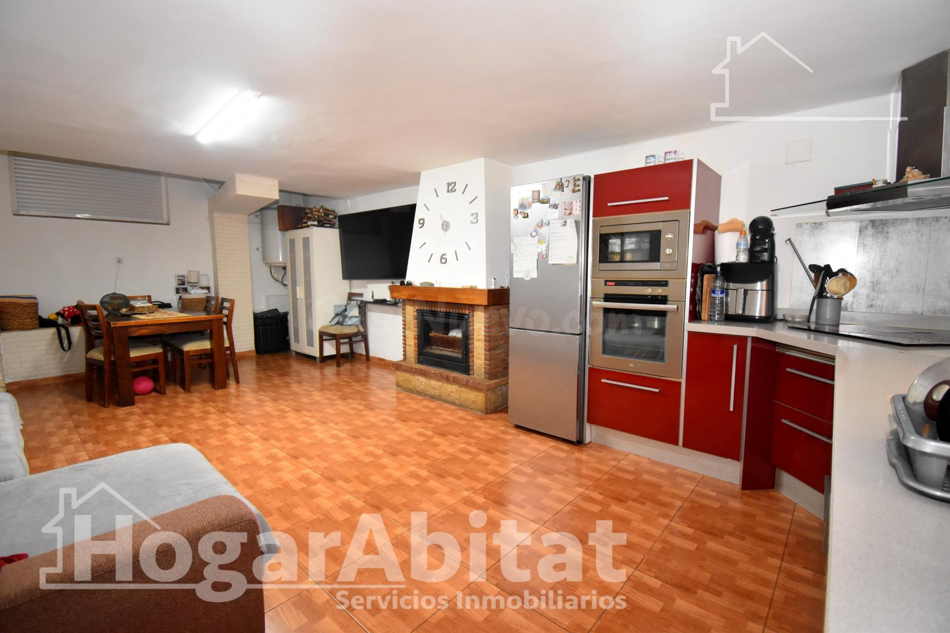 GRAN CASA CON TERRAZA TOTALMENTE REFORMADA