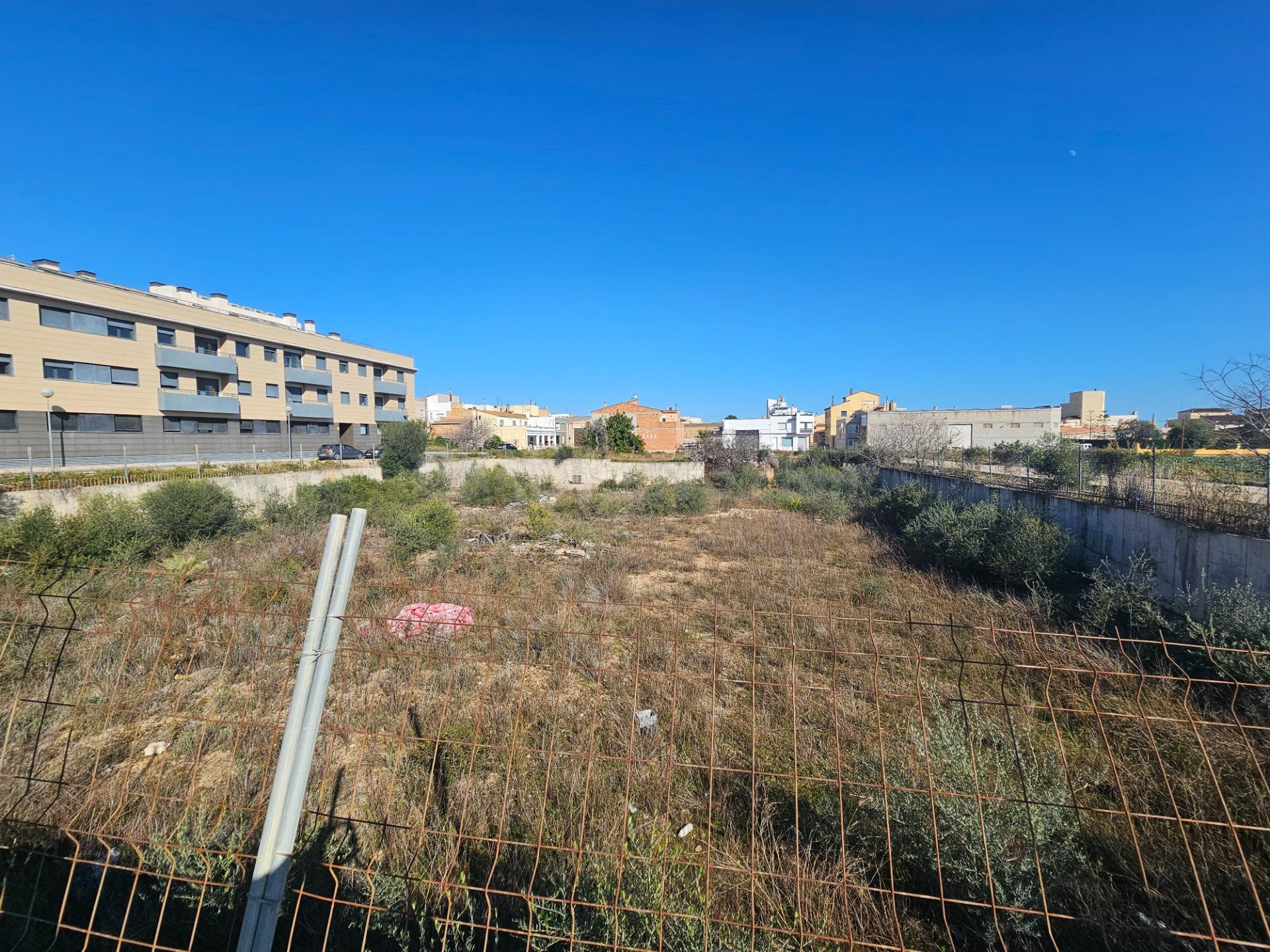 SOLAR EN VENTA L'ALDEA