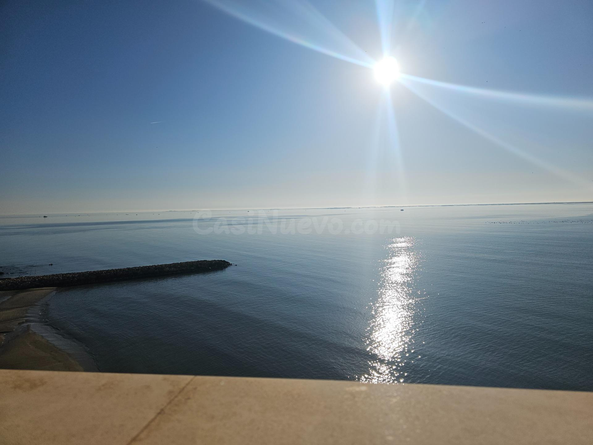 PISO EN PRIMERA LÍNEA DE MAR - foto 3