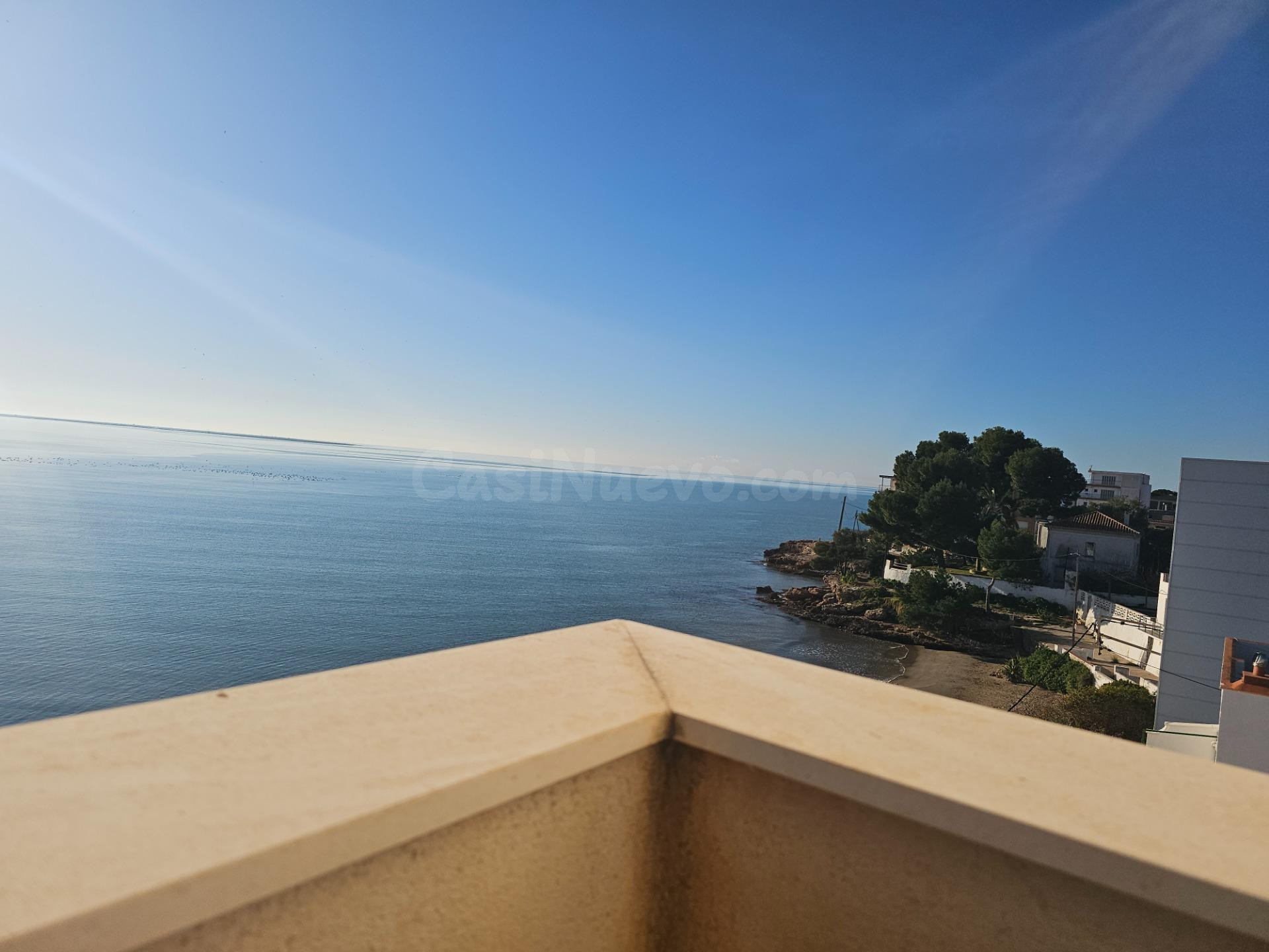 PISO EN PRIMERA LÍNEA DE MAR - foto 4