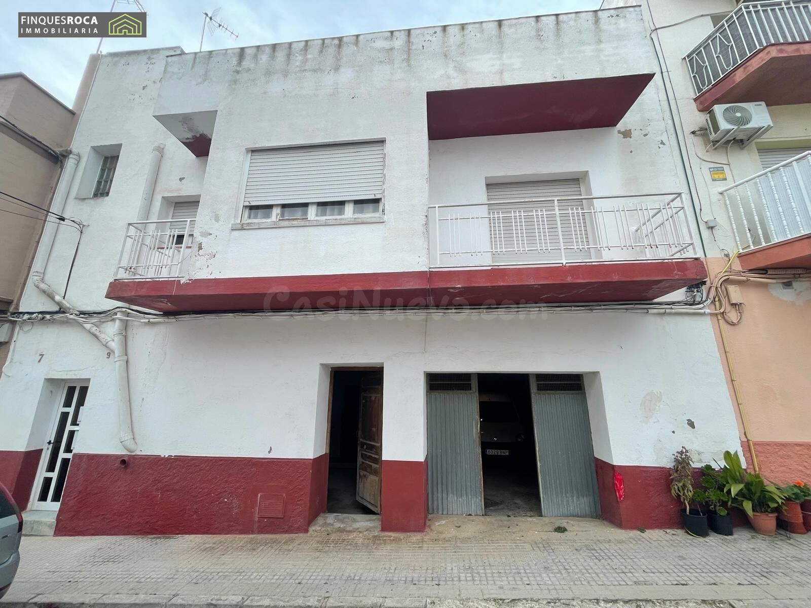 CASA DE 4 habitaciones, 1 WC, GARAJE PARA 2 COTXES Y TERRAZA DE 84 M2