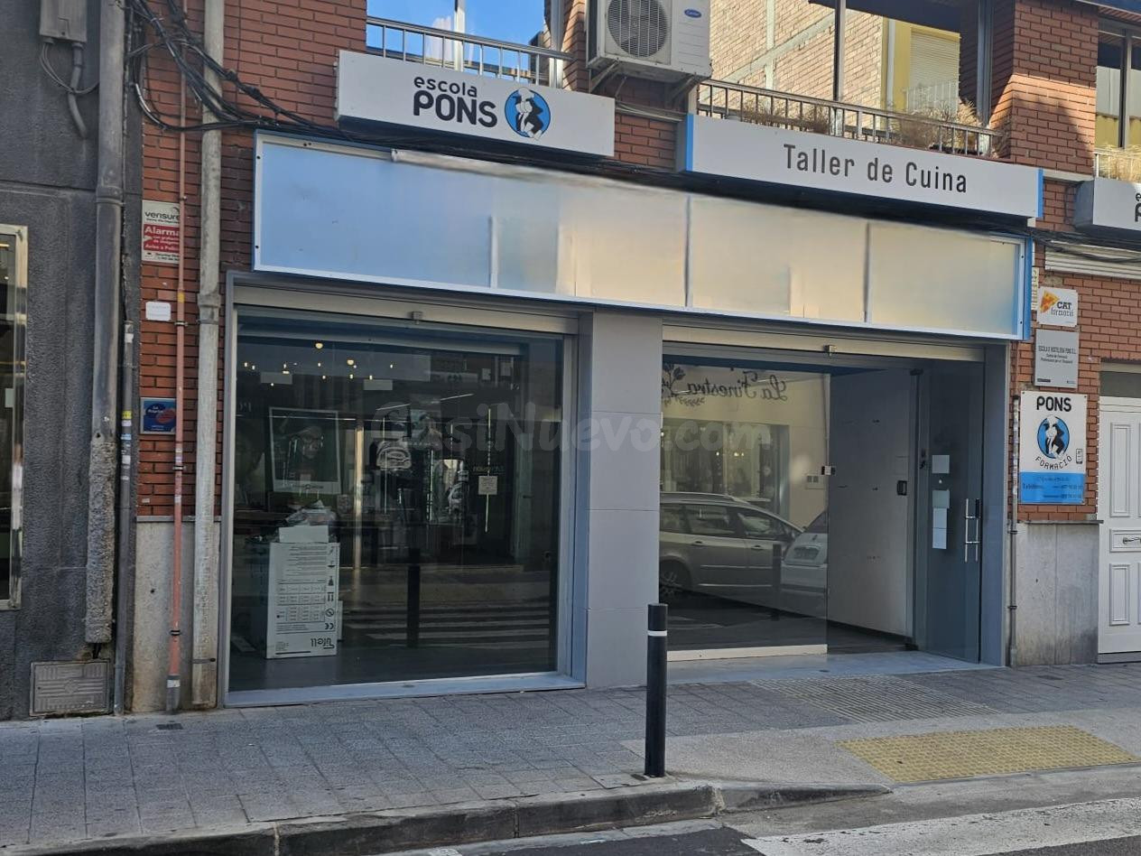 LOCAL COMERCIAL EN LA CALLE GORRIA