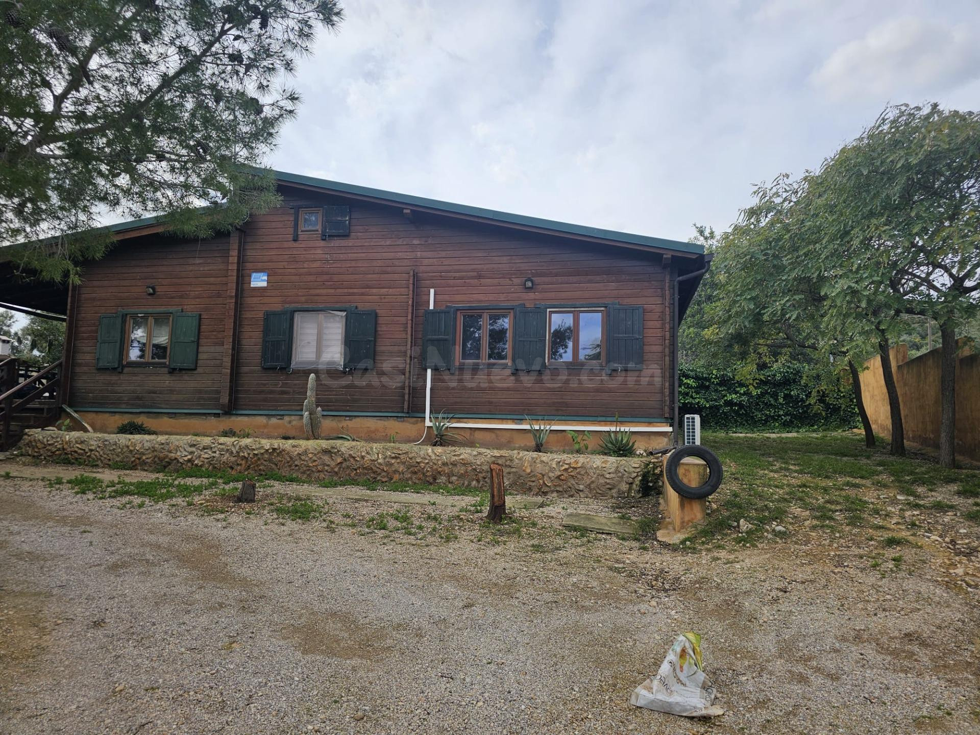 SE VENDE FINCA RÚSTICA CON CASA DE 160 m2